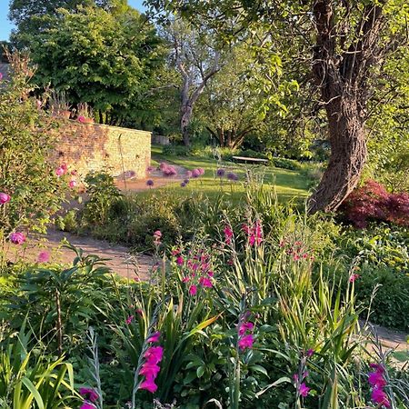 Masons Cottage, An Idyllic Retreat In An Area Of Outstanding Beauty, Close To Blenheim Palace, Oxford & The Cotswolds Stonesfield Buitenkant foto