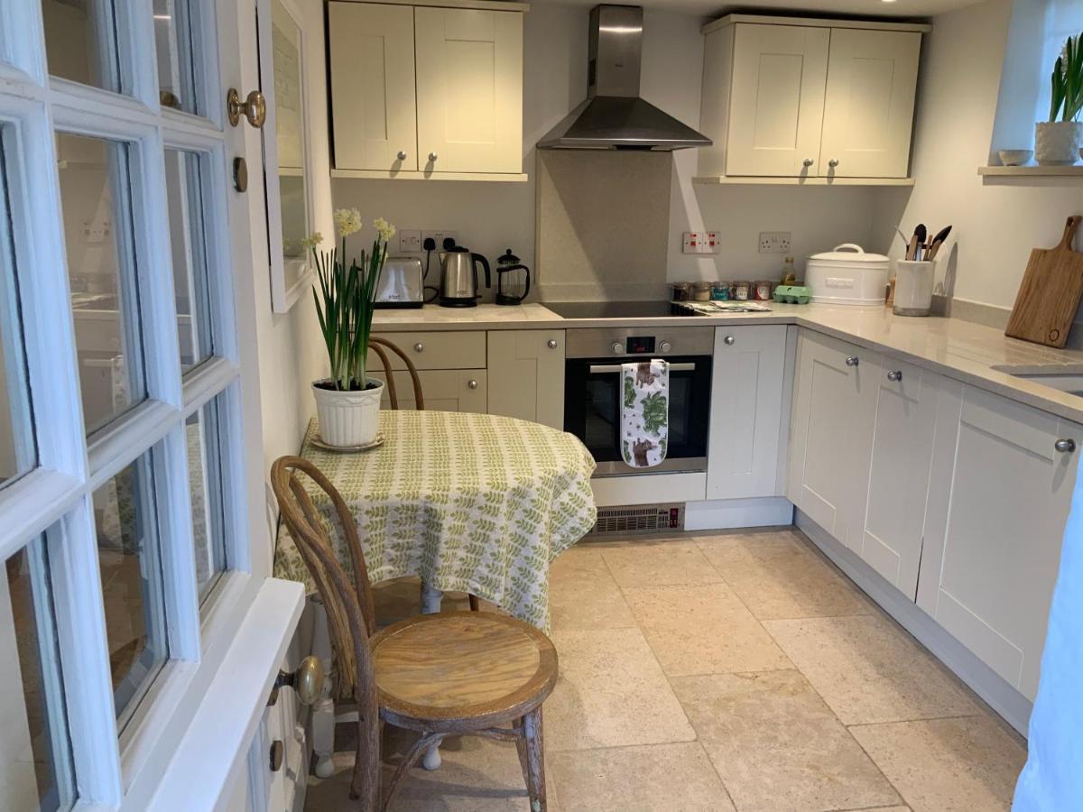 Masons Cottage, An Idyllic Retreat In An Area Of Outstanding Beauty, Close To Blenheim Palace, Oxford & The Cotswolds Stonesfield Buitenkant foto